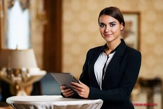 Hostess, Grand Cosmopolitan, ОАЭ